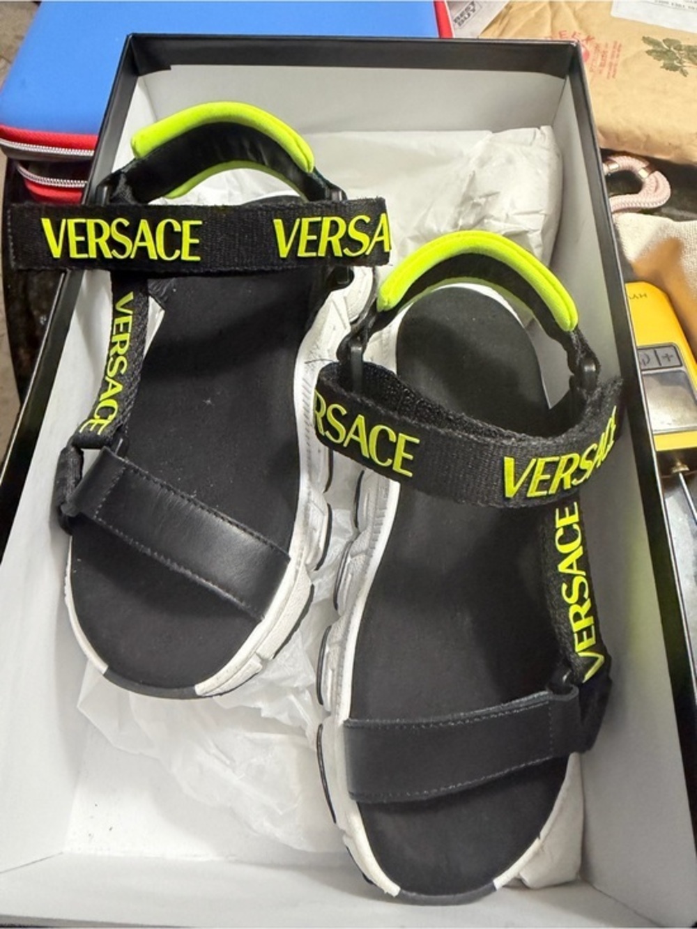 Versace Kids Black and Neon Yellow Logo Sport Sandals